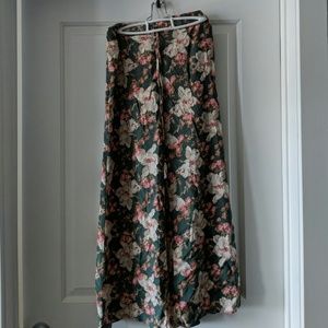 Wide leg flowy pants